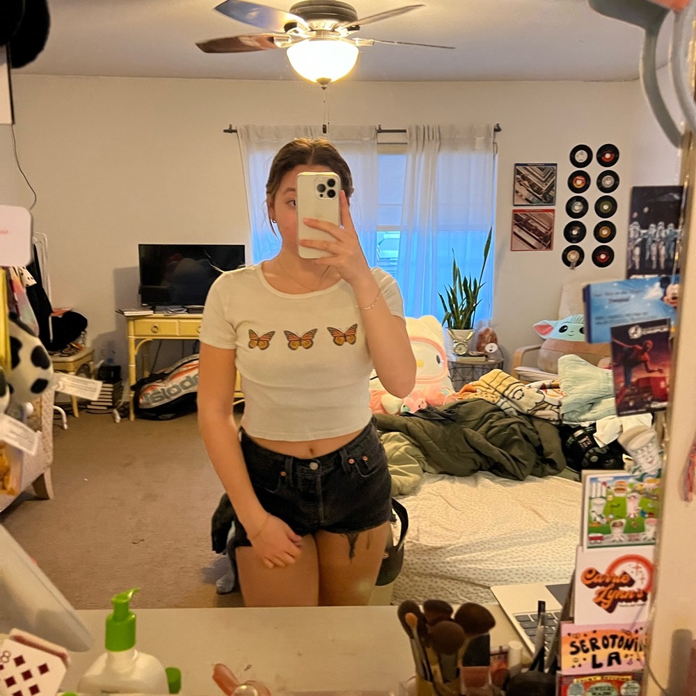 BUTTERFLY CROP TOP